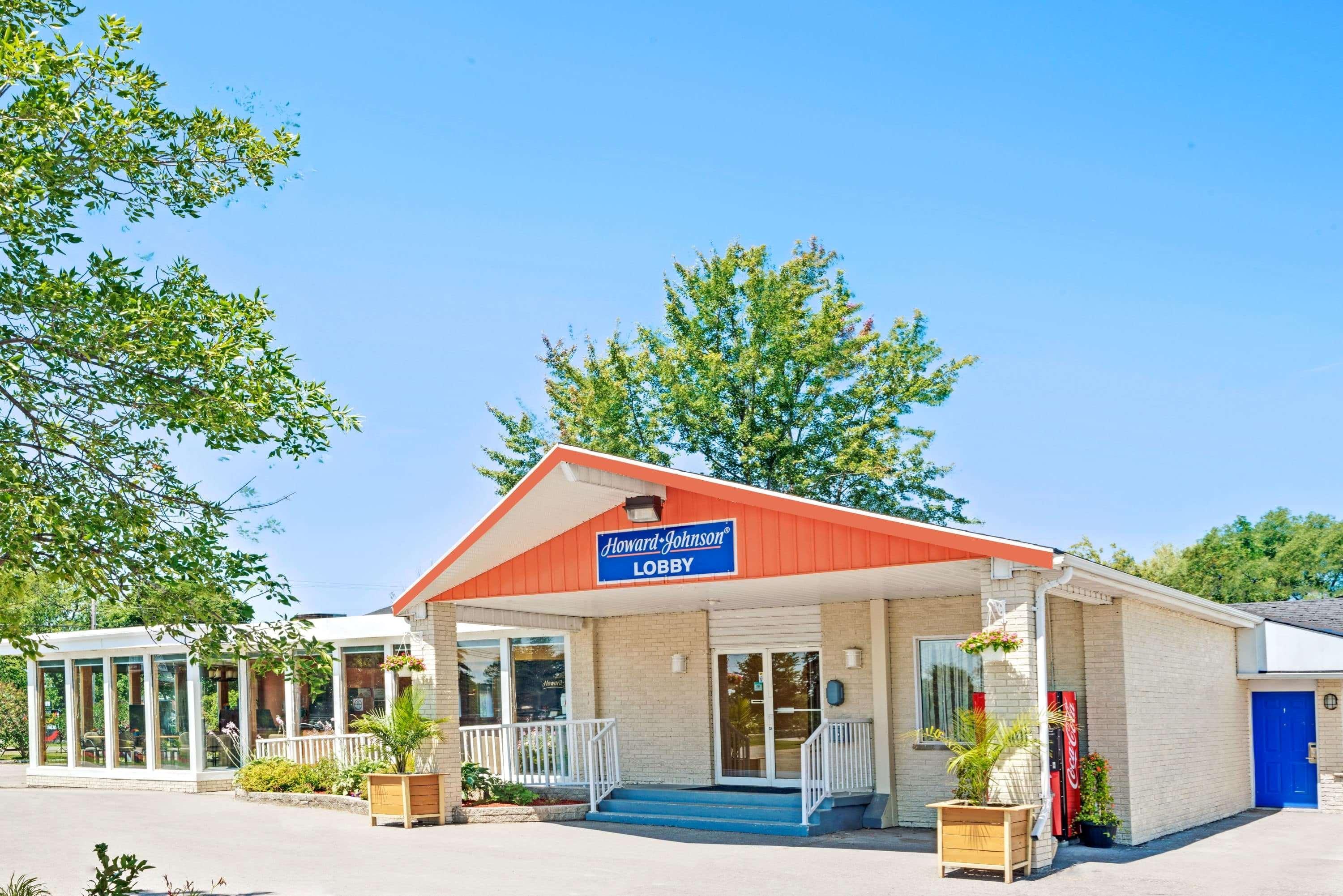 Howard Johnson By Wyndham Lindsay Esterno foto