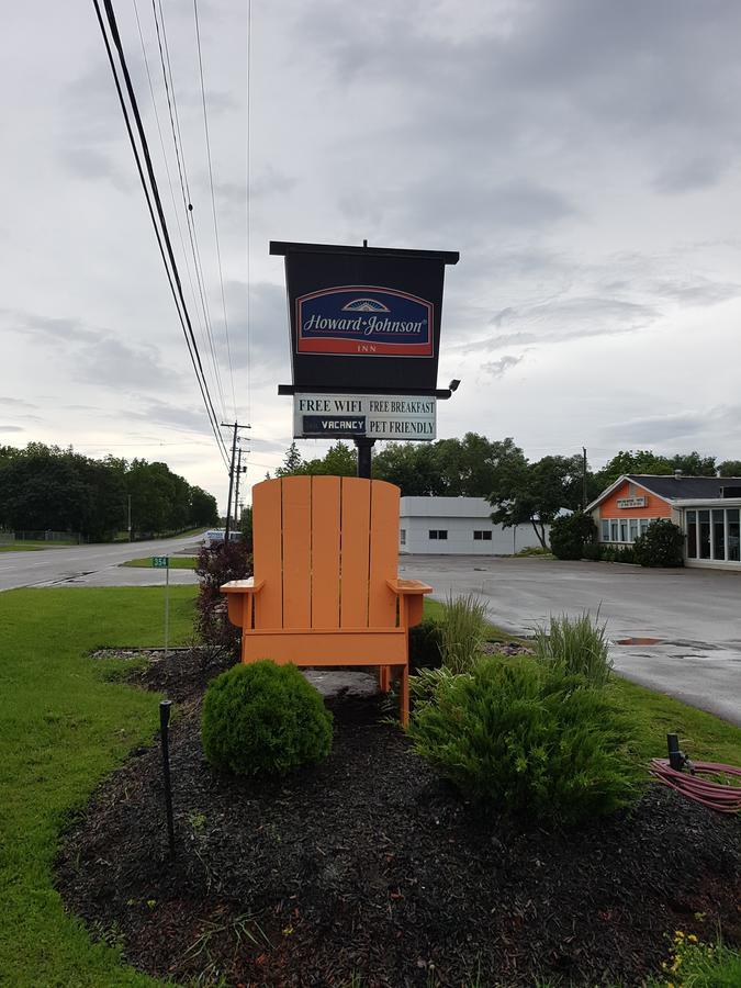 Howard Johnson By Wyndham Lindsay Esterno foto
