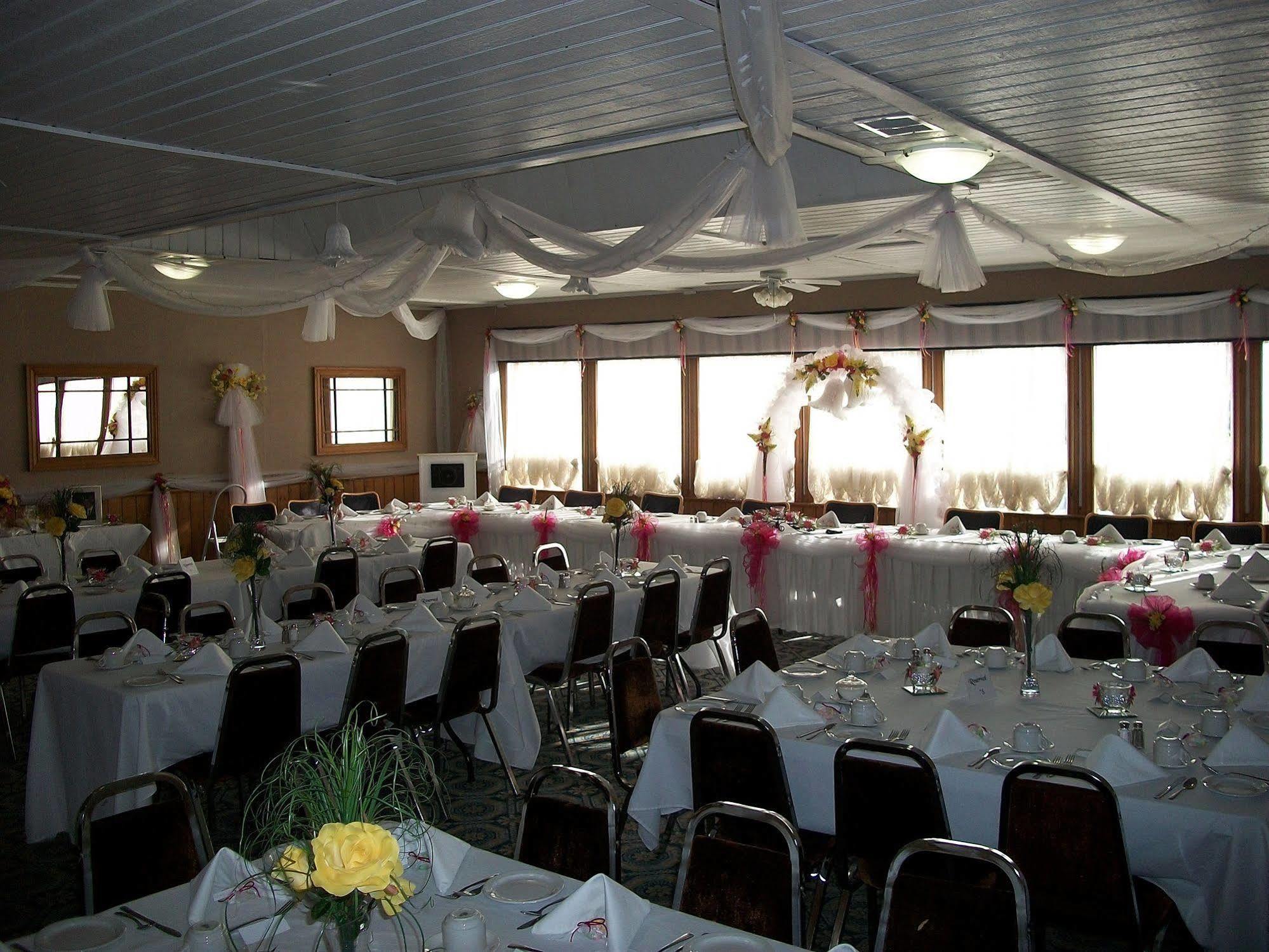 Howard Johnson By Wyndham Lindsay Esterno foto